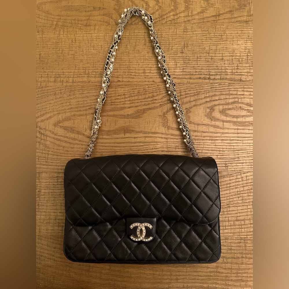 Chanel Classic Quilted Black Shoulderbag